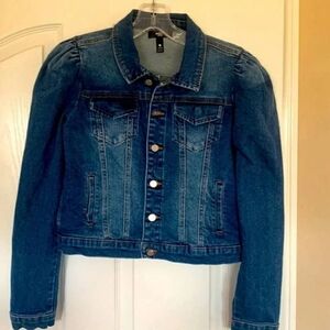 NWT  girls L 10/12 denim jacket with puffy sleeves slightly cropped